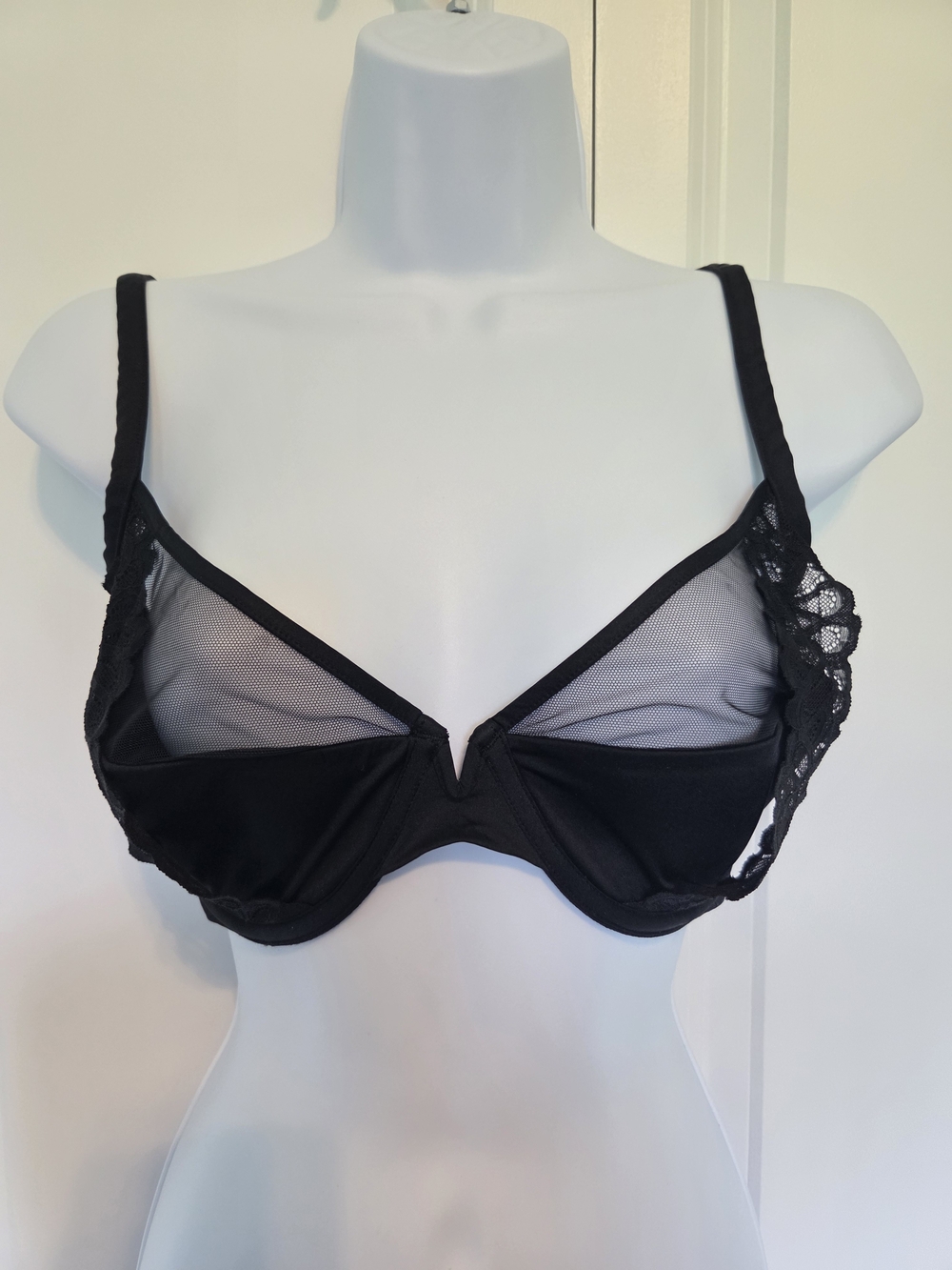 NWT 34DDD Savage X Fenty Black Sheer Mesh & Lace Underwire Bra